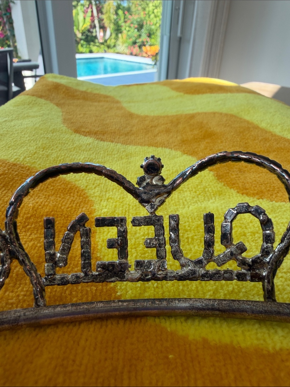 Queen Crown Royal Tiara Rhinestone Accessory - Picture 12 of 12